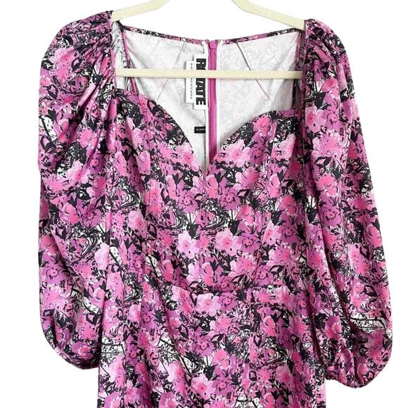 Rotate Dress 8 - Picture 4 of 10